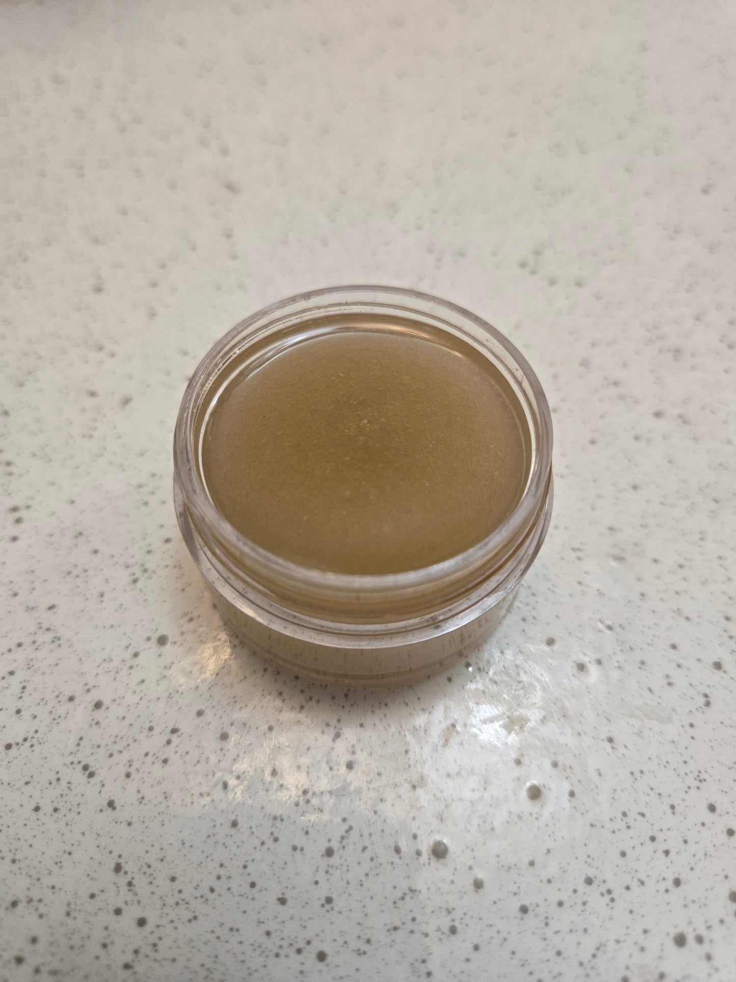 Lip scrub